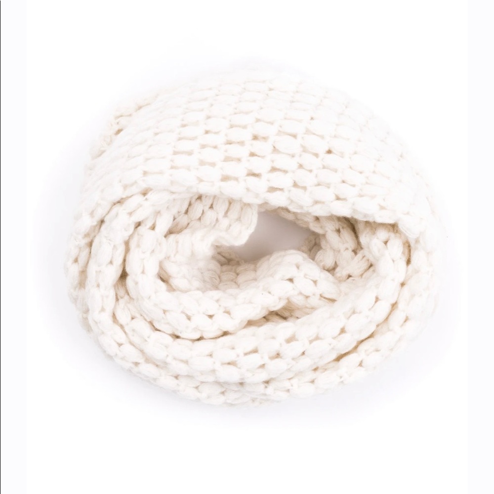 Quinn cashmere Infinity scarf
